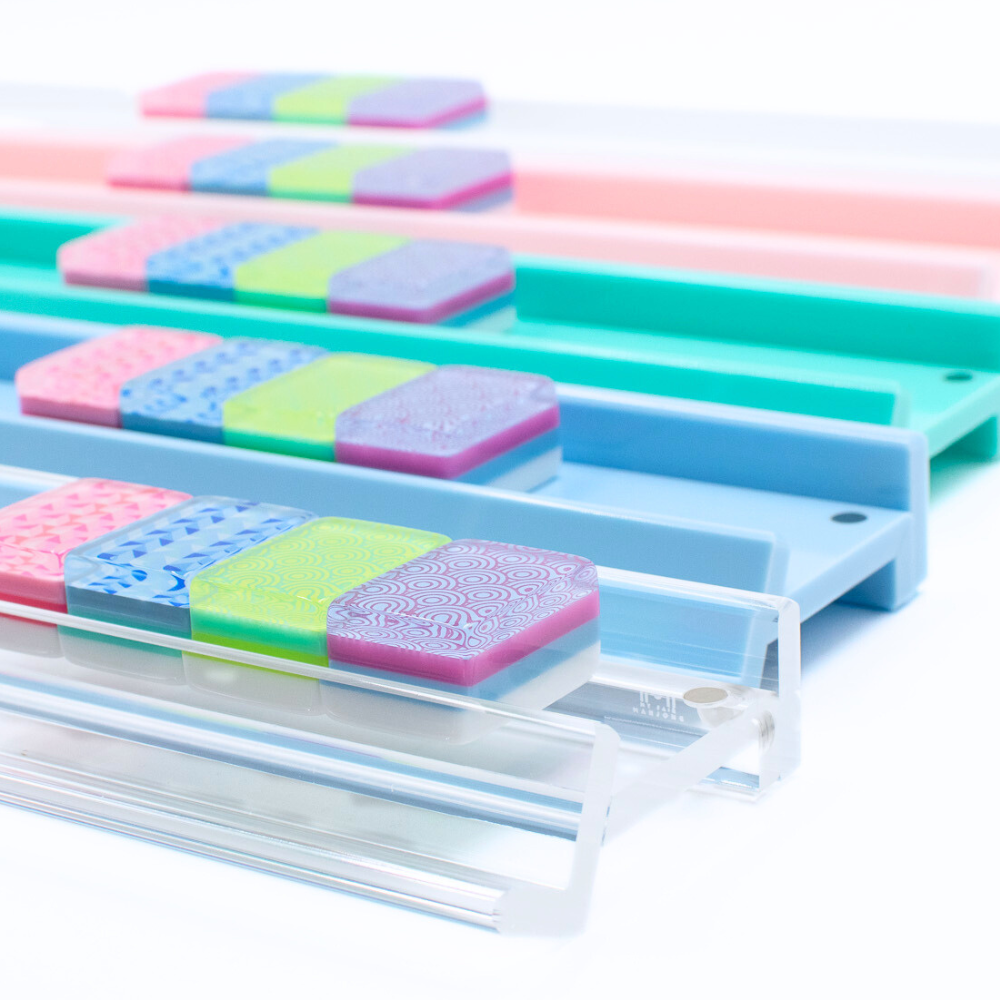 MAHJONG RACKS | Premium Acrylic | 4 Racks + 4 Pushers: Solid Macaron Green
