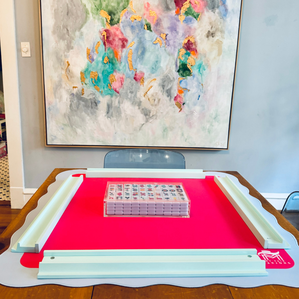 MAHJONG MAT  |  Color Wave  |  31" x 31": Green Center- Pink Scallop
