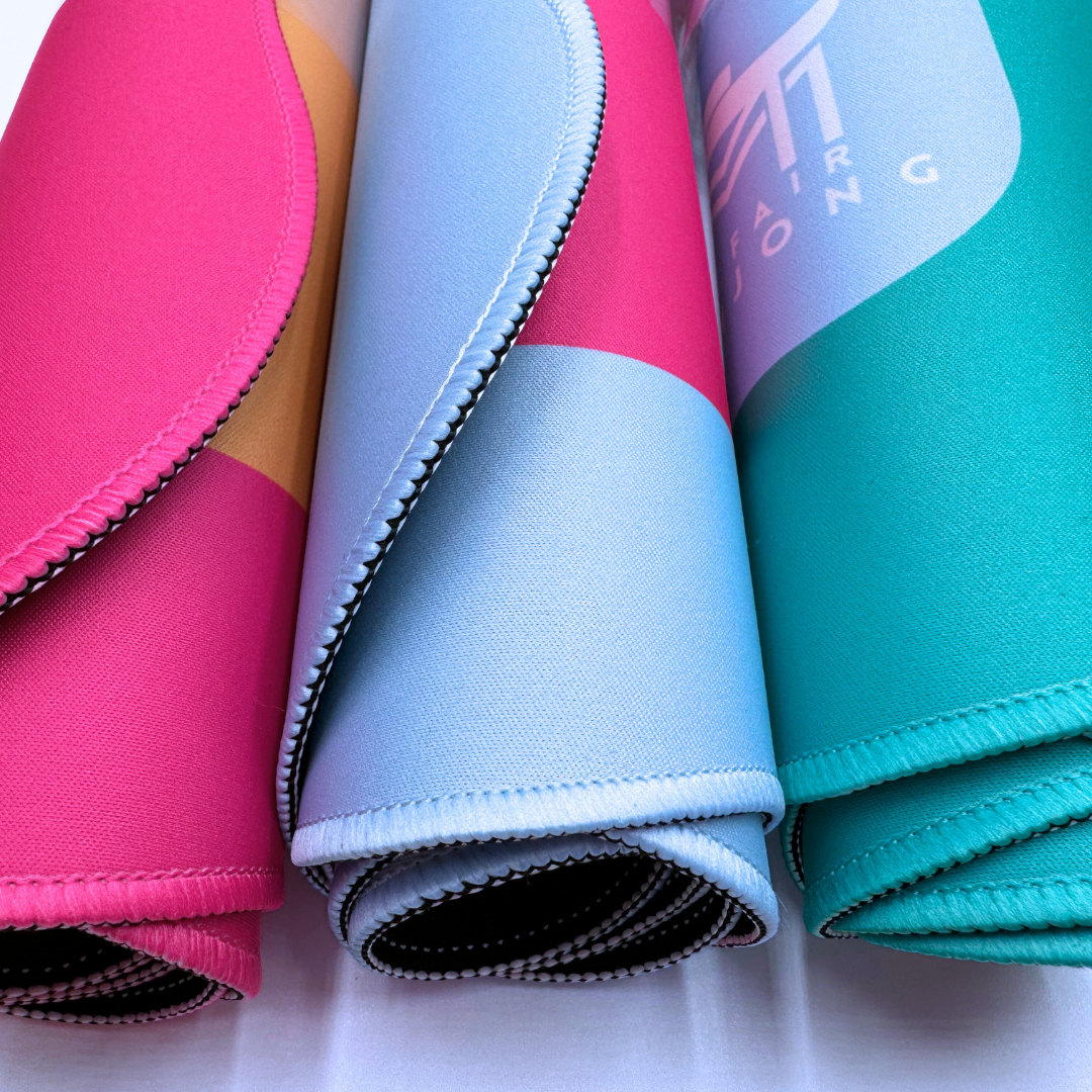 MAHJONG MAT  |  Color Wave  |  Blue Center- Green Scallop - MFM