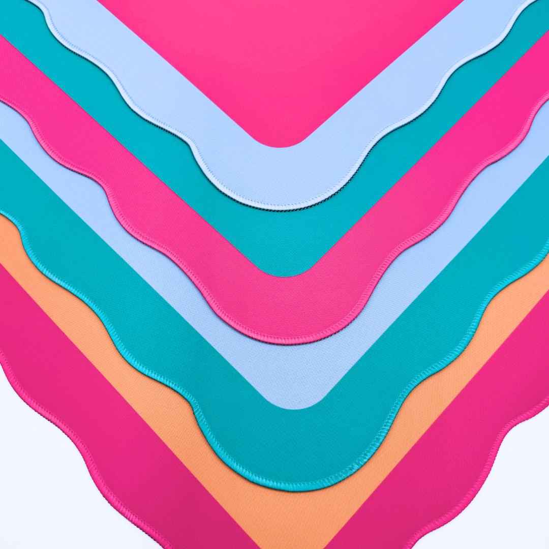 MAHJONG MAT  |  Color Wave  |  Blue Center- Green Scallop - MFM