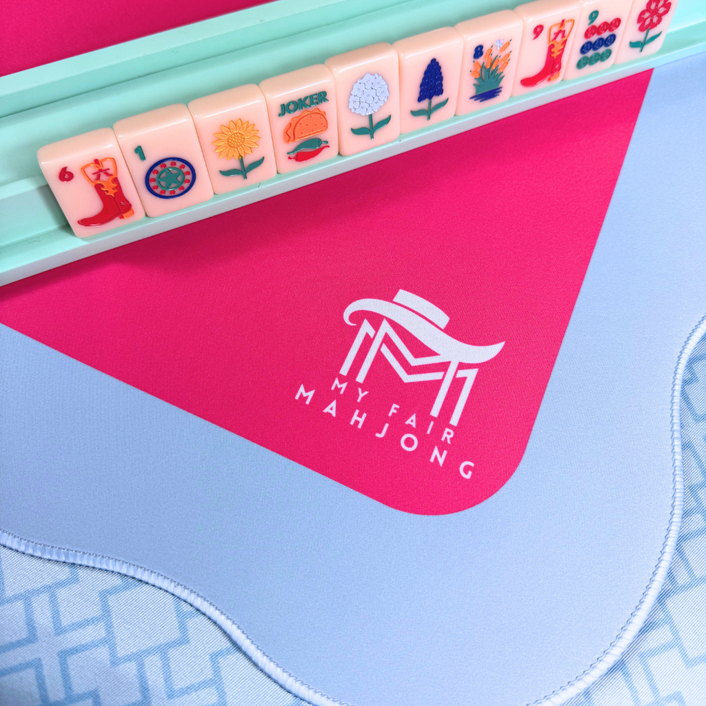 MAHJONG MAT  |  Color Wave  |  31" x 31": Green Center- Pink Scallop