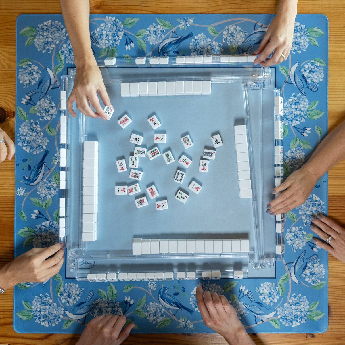 Mahjong Mat - Blue & White Bird - Hutch and Nook
